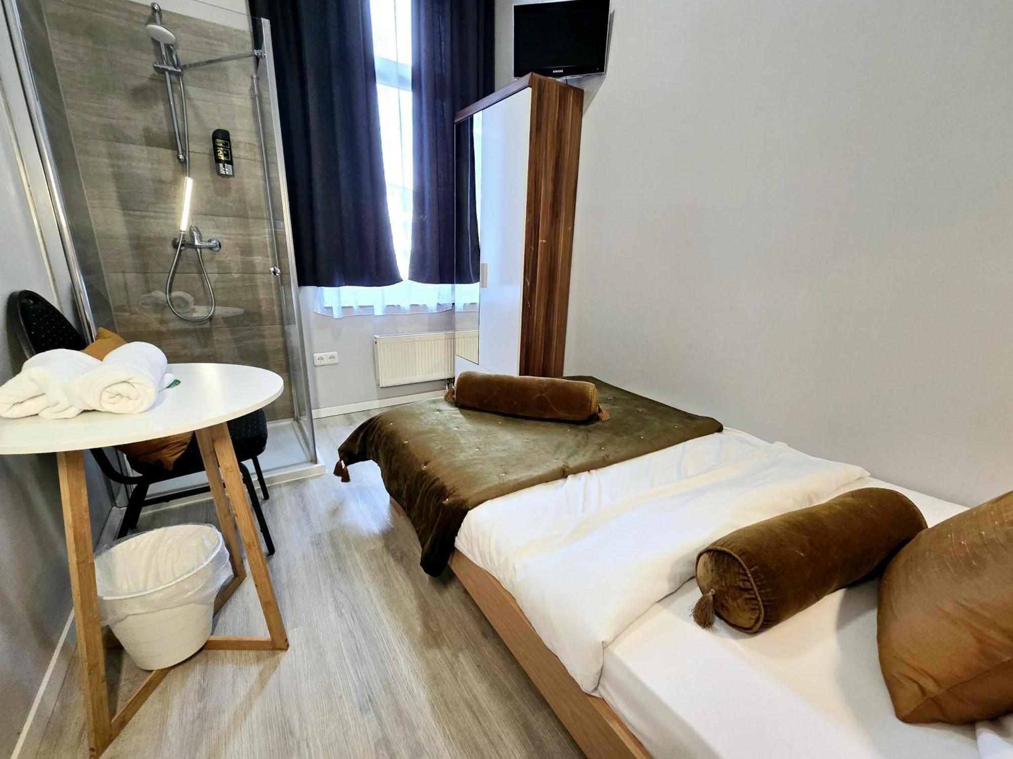 City Hotel Storch Colonia Esterno foto