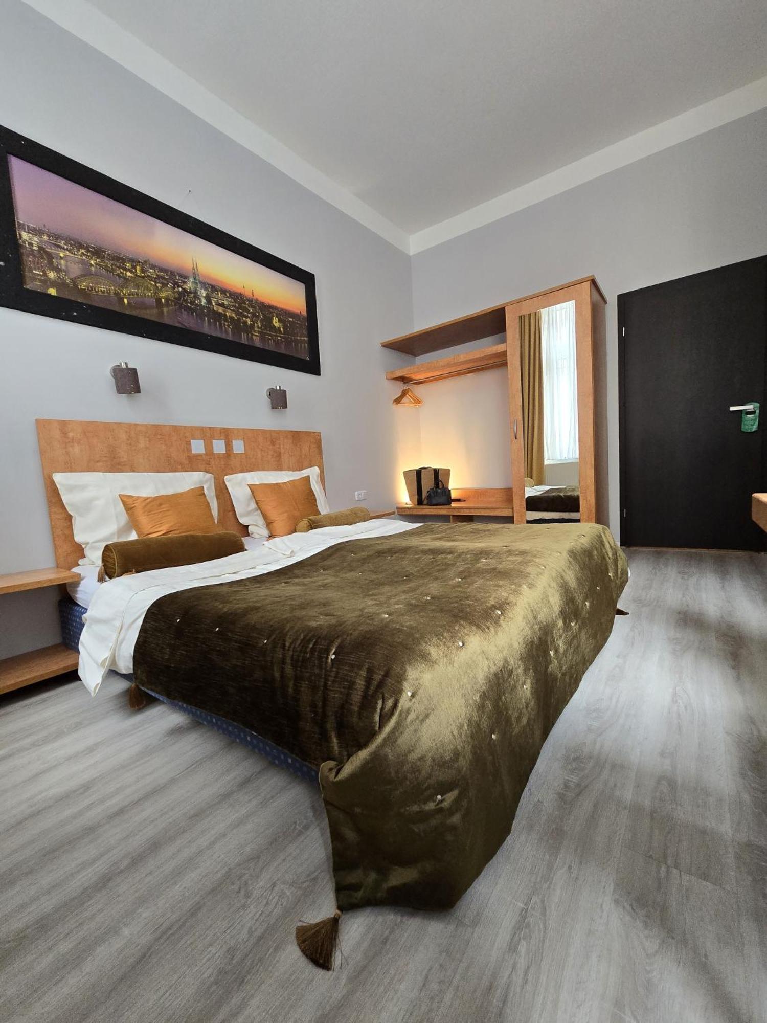 City Hotel Storch Colonia Esterno foto