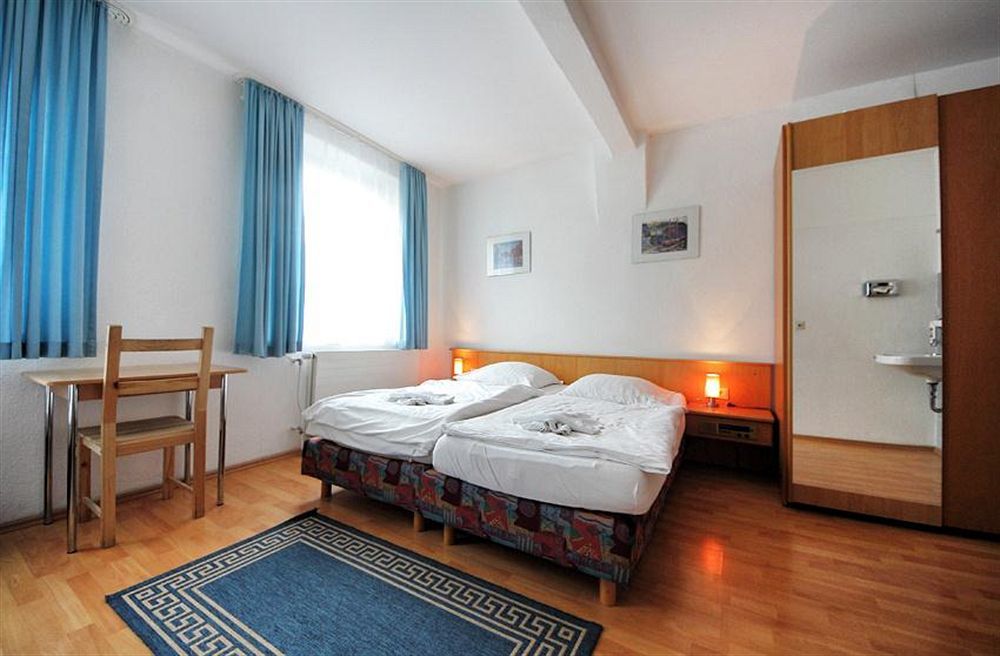 City Hotel Storch Colonia Esterno foto