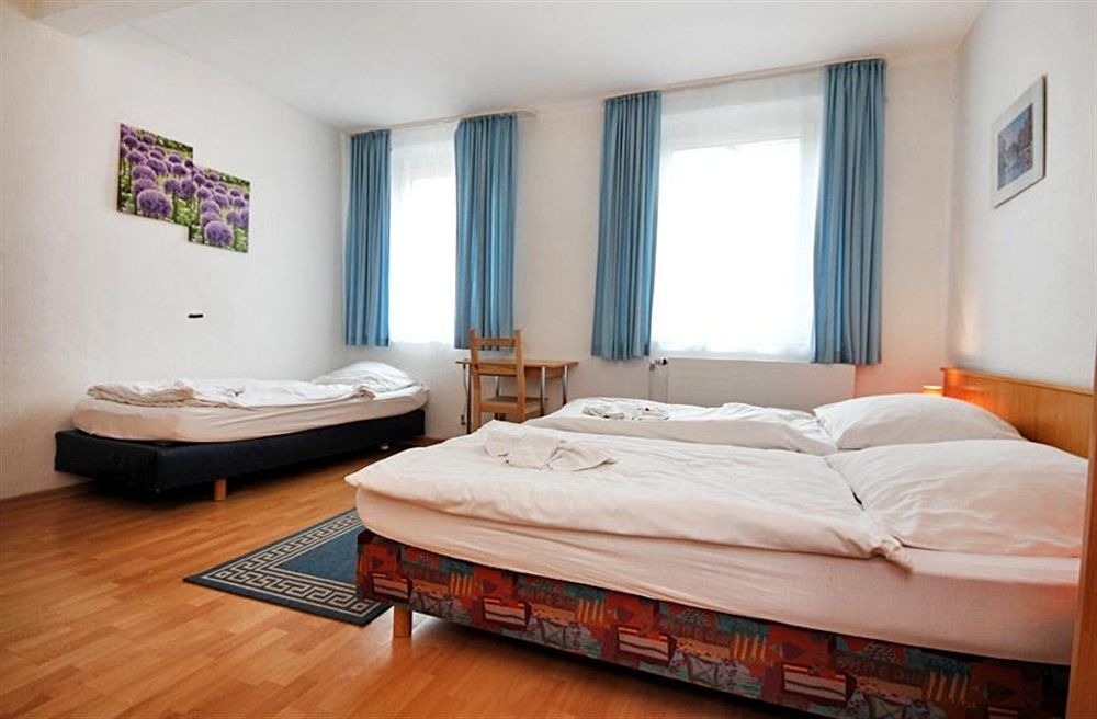 City Hotel Storch Colonia Esterno foto