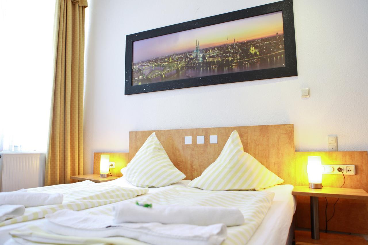 City Hotel Storch Colonia Esterno foto